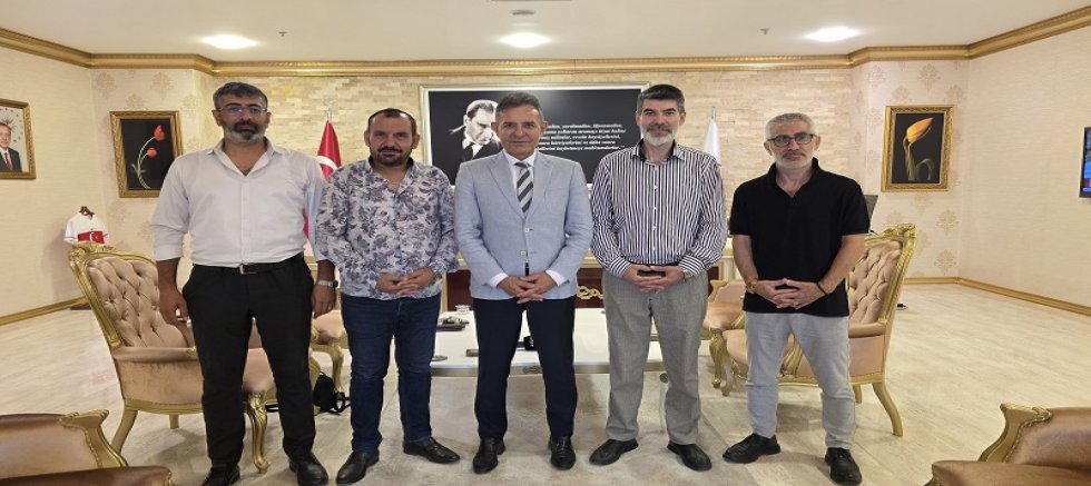 ESENLER KAYMAKAMI ÖZÇAKICI’YA TAZİYE ZİYARETİ