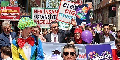 BAYRAMPAŞA’DA ÖZEL BİREYLER İÇİN FARKINDALIK YÜRÜYÜŞÜ